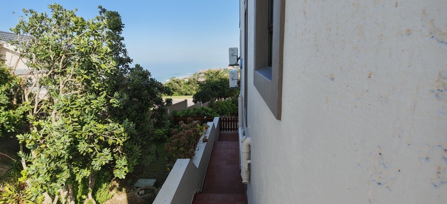 4 Bedroom Property for Sale in Dana Bay Western Cape